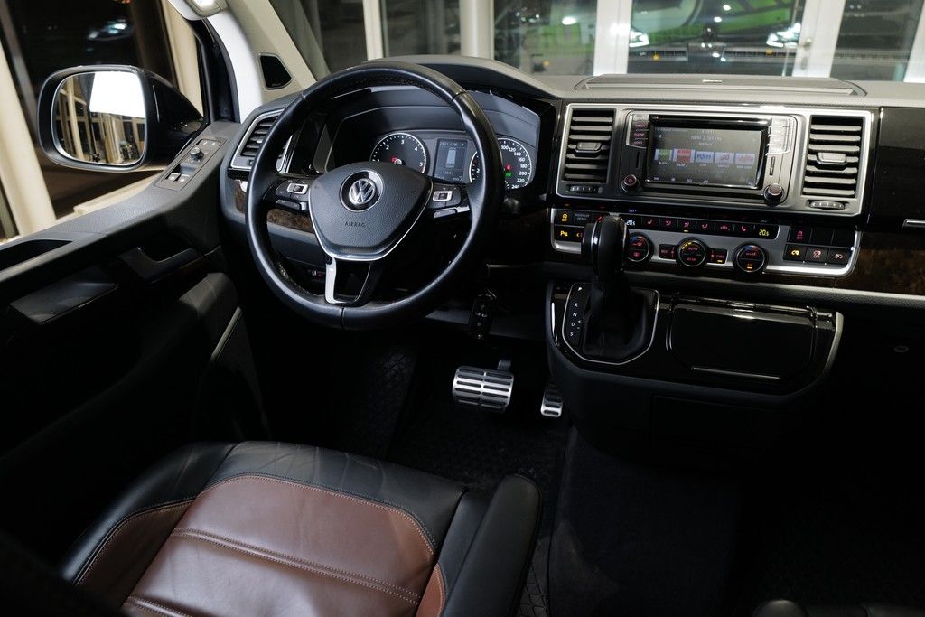 Volkswagen T6 Multivan 2.0TDI DSG Highline AHK RKam 7.Sitz  foto 23
