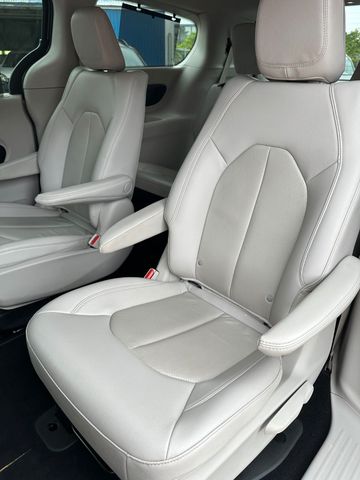 Chrysler Chrysler Pacifica Hybrid  20" Felgen +7 weitere
