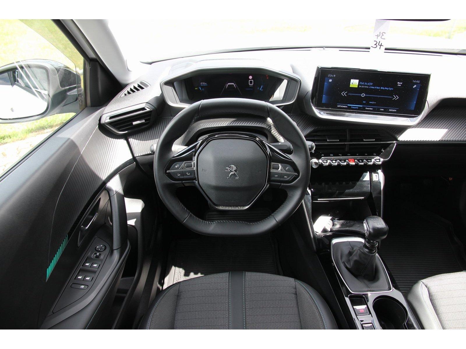 Peugeot 2008 Allure Pack BHDi 110 Navi SHZ RFK Carplay