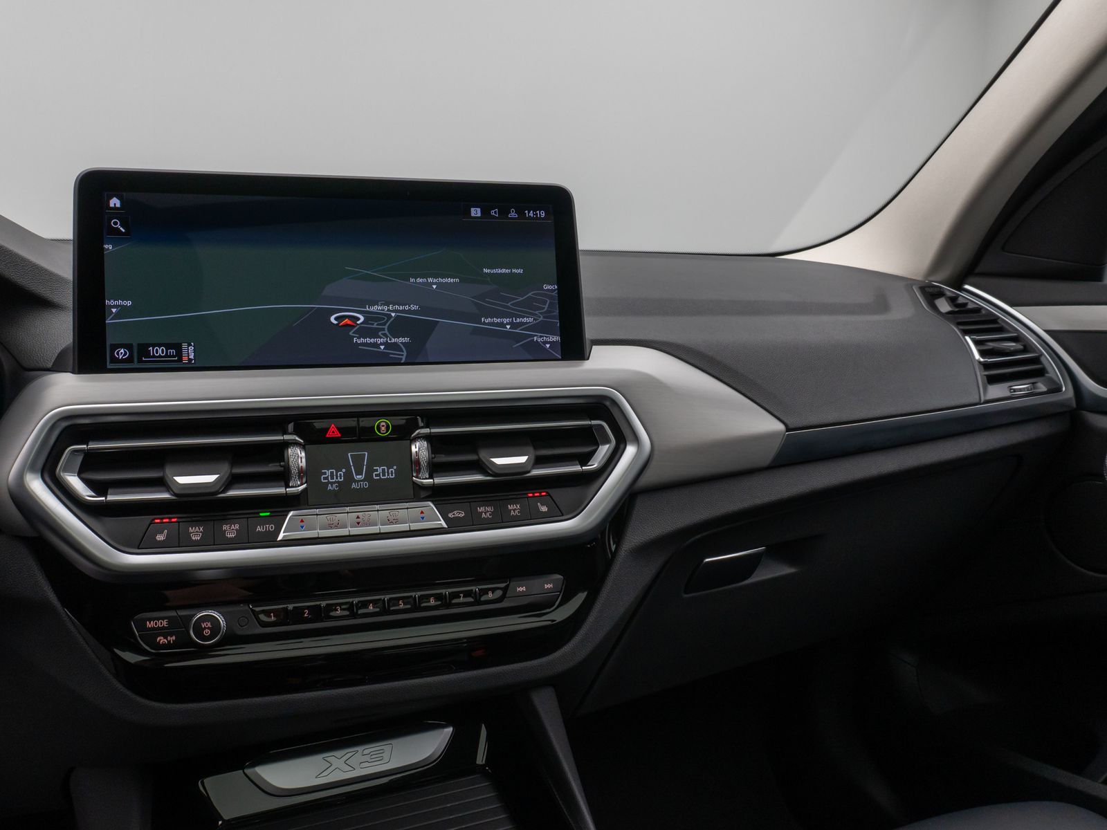 Fahrzeugabbildung BMW X3 xD20d Panorama Kamera DAB HiFi Komfort Alarm