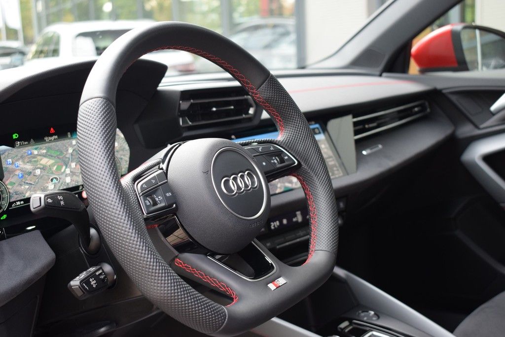 Audi A3 Sportback 40 TFSIe S-line AHK Navi RüKam foto 17