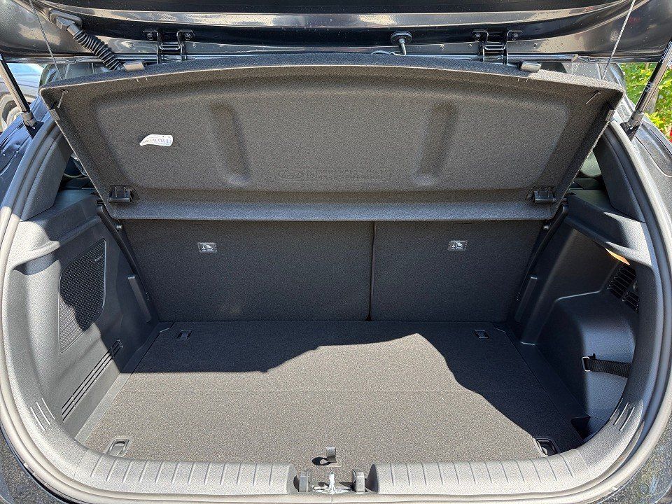 Fahrzeugabbildung Hyundai i20 1.0T 90PS DCT Blackline