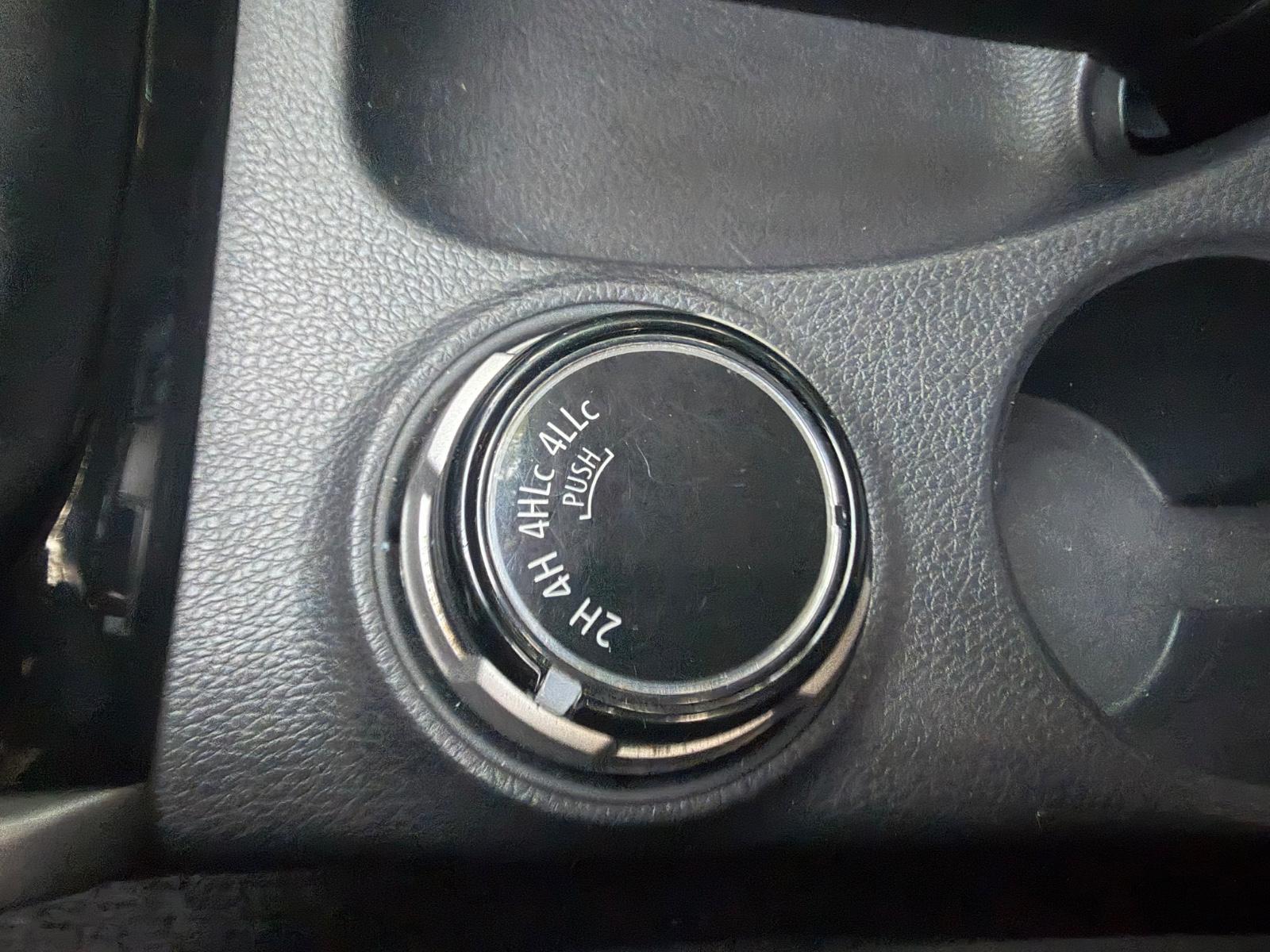 Mitsubishi L200 Doka Klimaautomatik Allrad Top Zustand