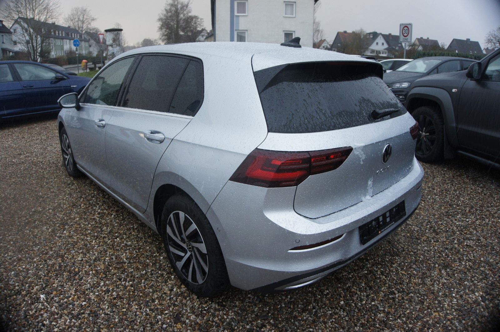 Fahrzeugabbildung Volkswagen Golf VIII Lim. Style eHybrid  navi, Alu