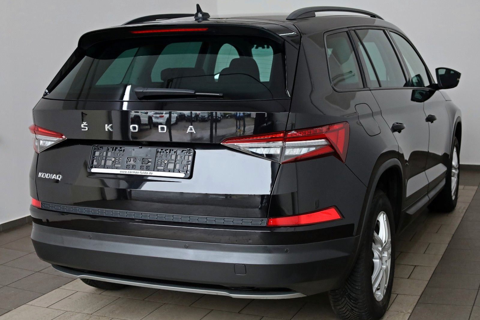 Fahrzeugabbildung SKODA Kodiaq Tour,Navi,LED,4xSH,Kamera,ACC, SR+WR