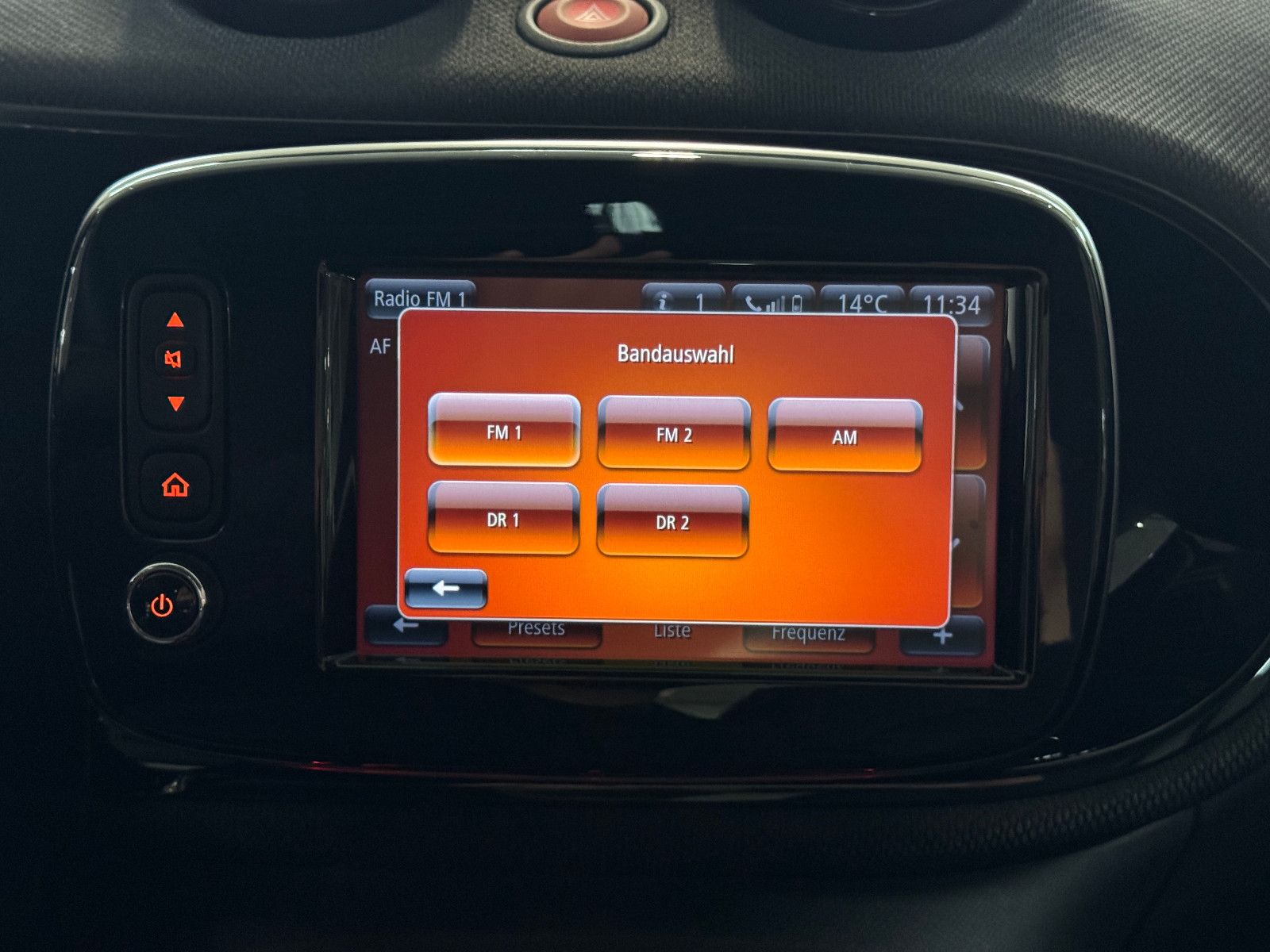 Fahrzeugabbildung Smart ForTwo Coupe EQ PRIME EXCLUSIVE ABSOLUT VOLL 22K