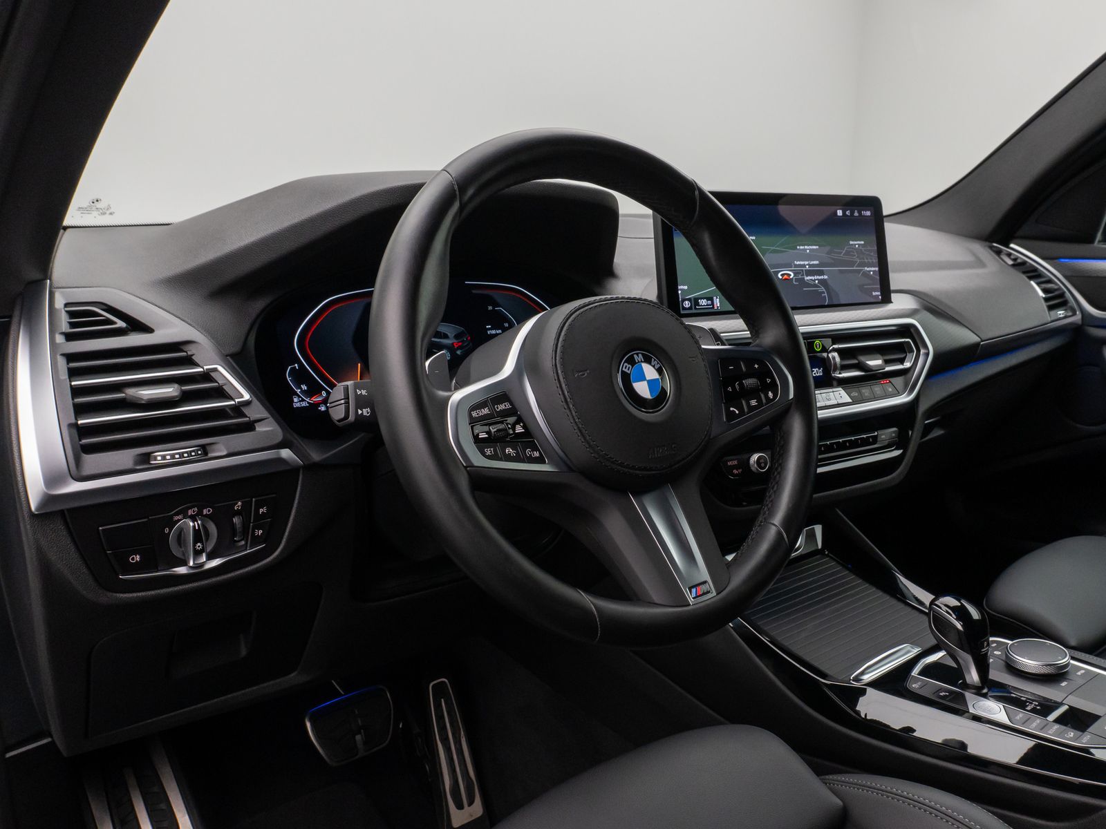 Fahrzeugabbildung BMW X3 xD20d  M Sport Kamera DAB HiFi Komfort 19Zoll