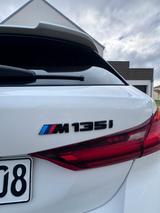 BMW M135i xDrive Live-Cockpit H&K HUD Leder neue SR - weiße BMW M135