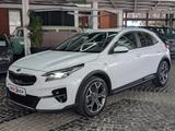 Kia XCeed 1.4 TGDI Vision KAM BI-LED APP BHL SHZ MFL - weiße Kia XCeed
