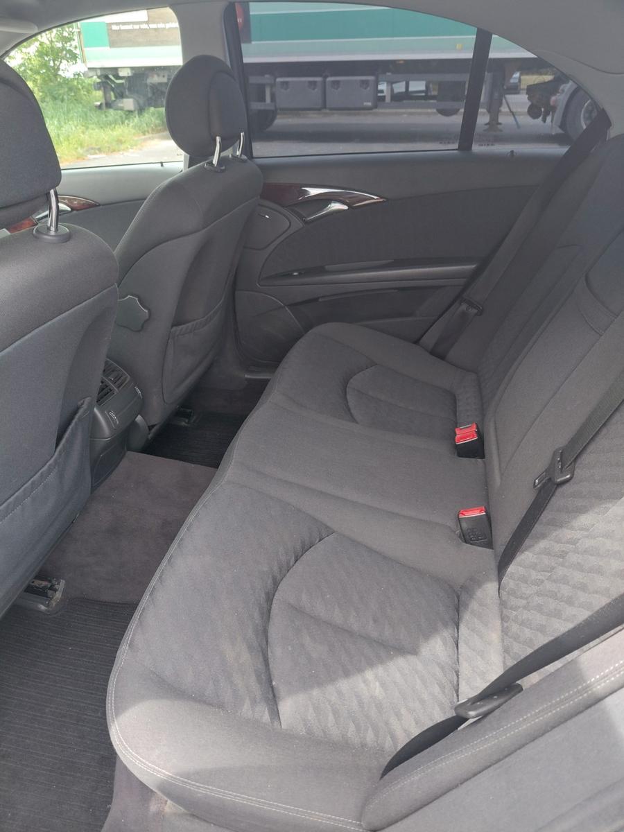 Mercedes-Benz E 220 CDI CLASSIC Classic