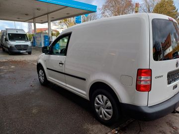 Volkswagen Caddy - 4