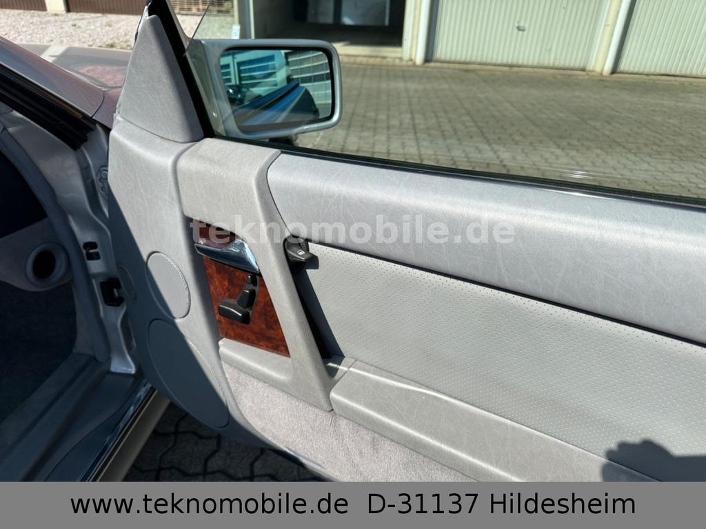 Mercedes-Benz SL 300