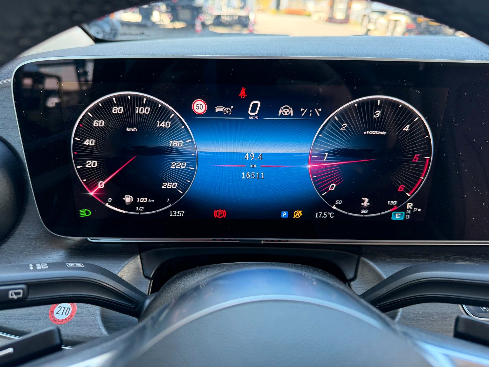 Fahrzeugabbildung Mercedes-Benz V 250 d AVA DISTRONIC AHK2,5to elektr Türen 360