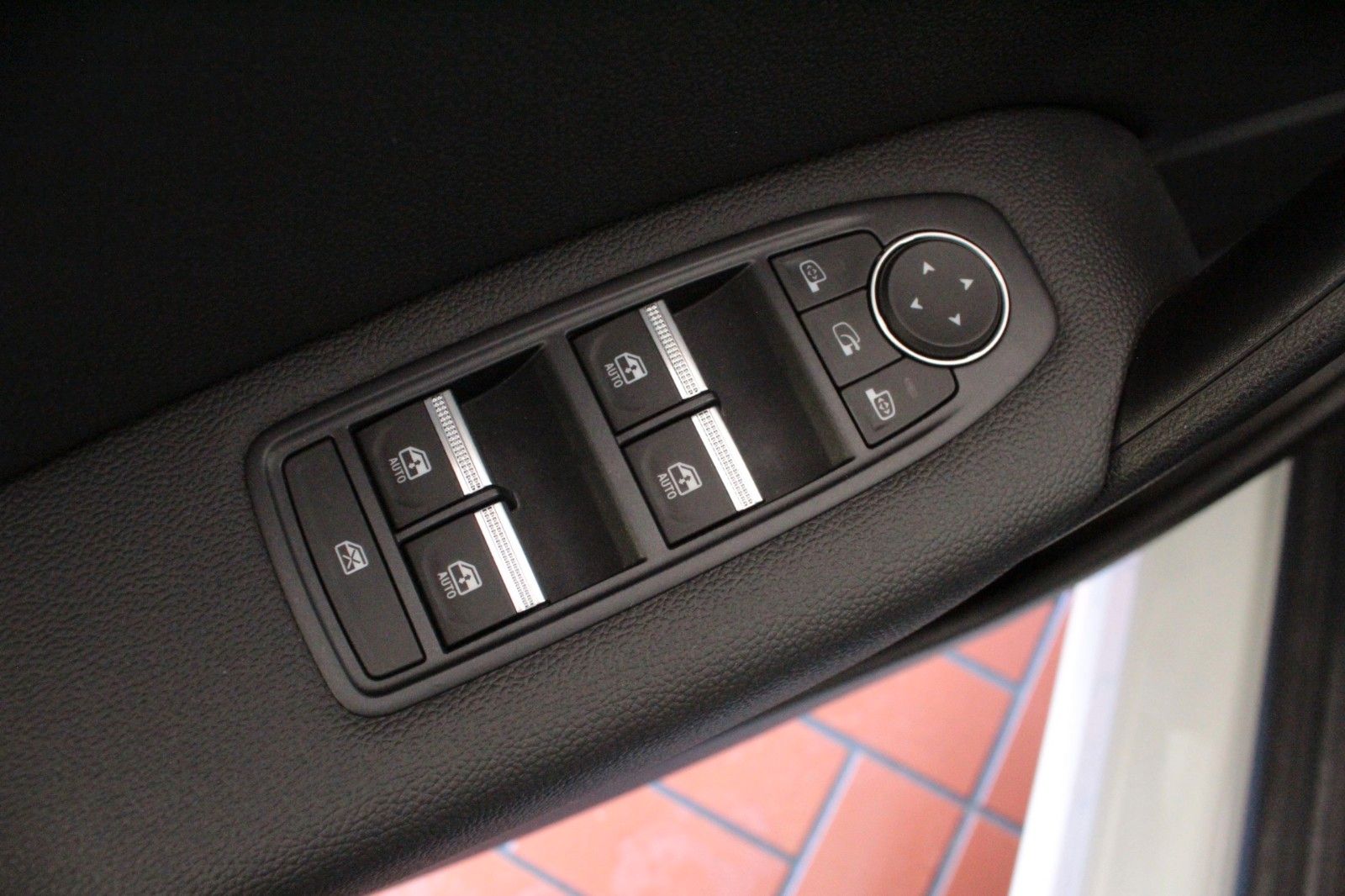 Fahrzeugabbildung Renault Captur E-Tech Plug-in 160  Plug in Hybrid