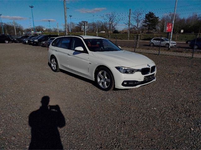 BMW 318 d Sport Line Touring D HUD Navi LED Kurvenli