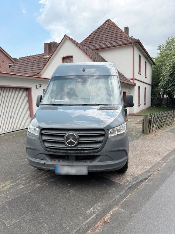 Image of Mercedes-Benz Sprinter