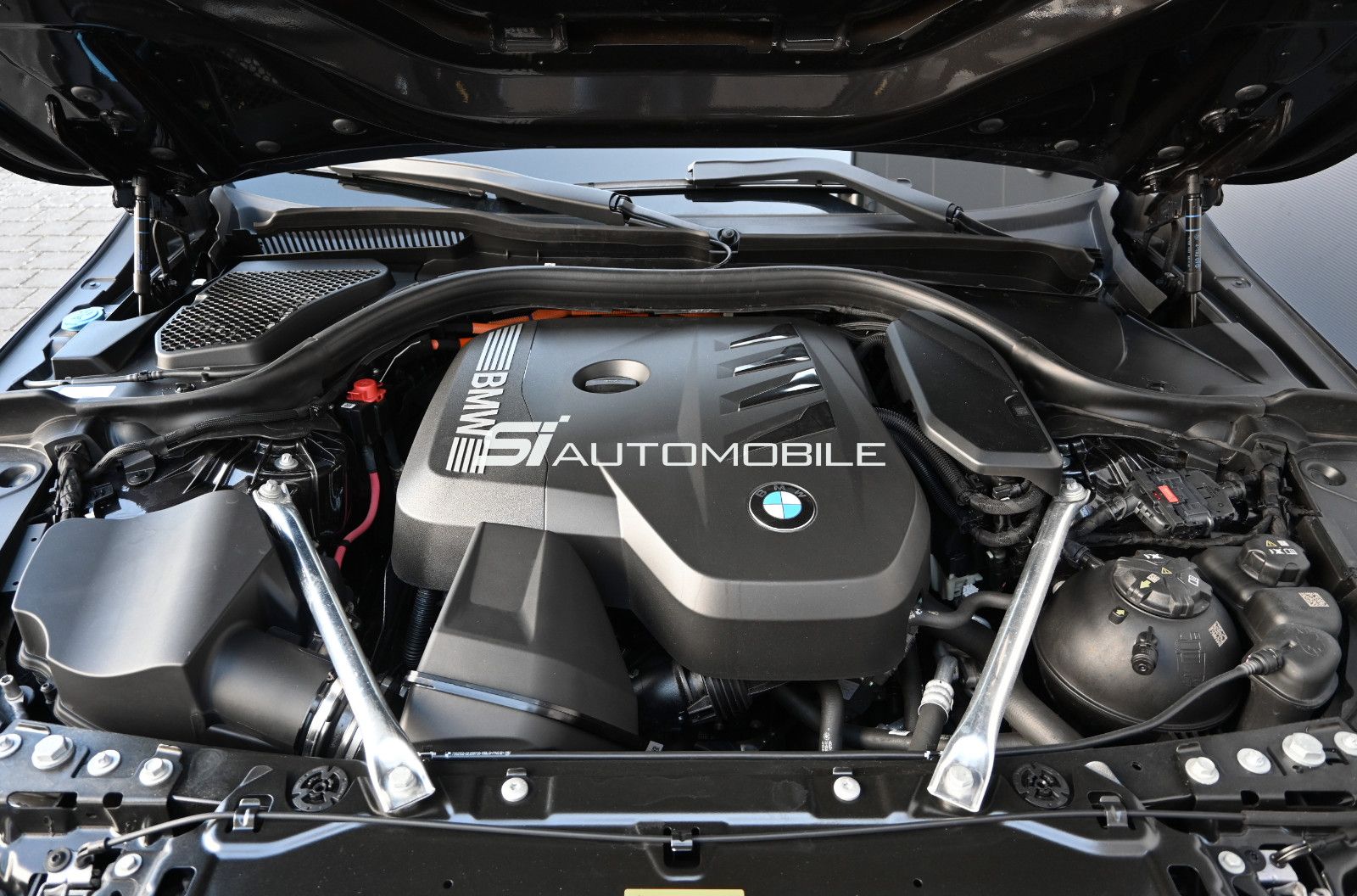 Fahrzeugabbildung BMW 530e Aut. °UVP 88.479€°ACC°B&W°PANO°MERINO°360°