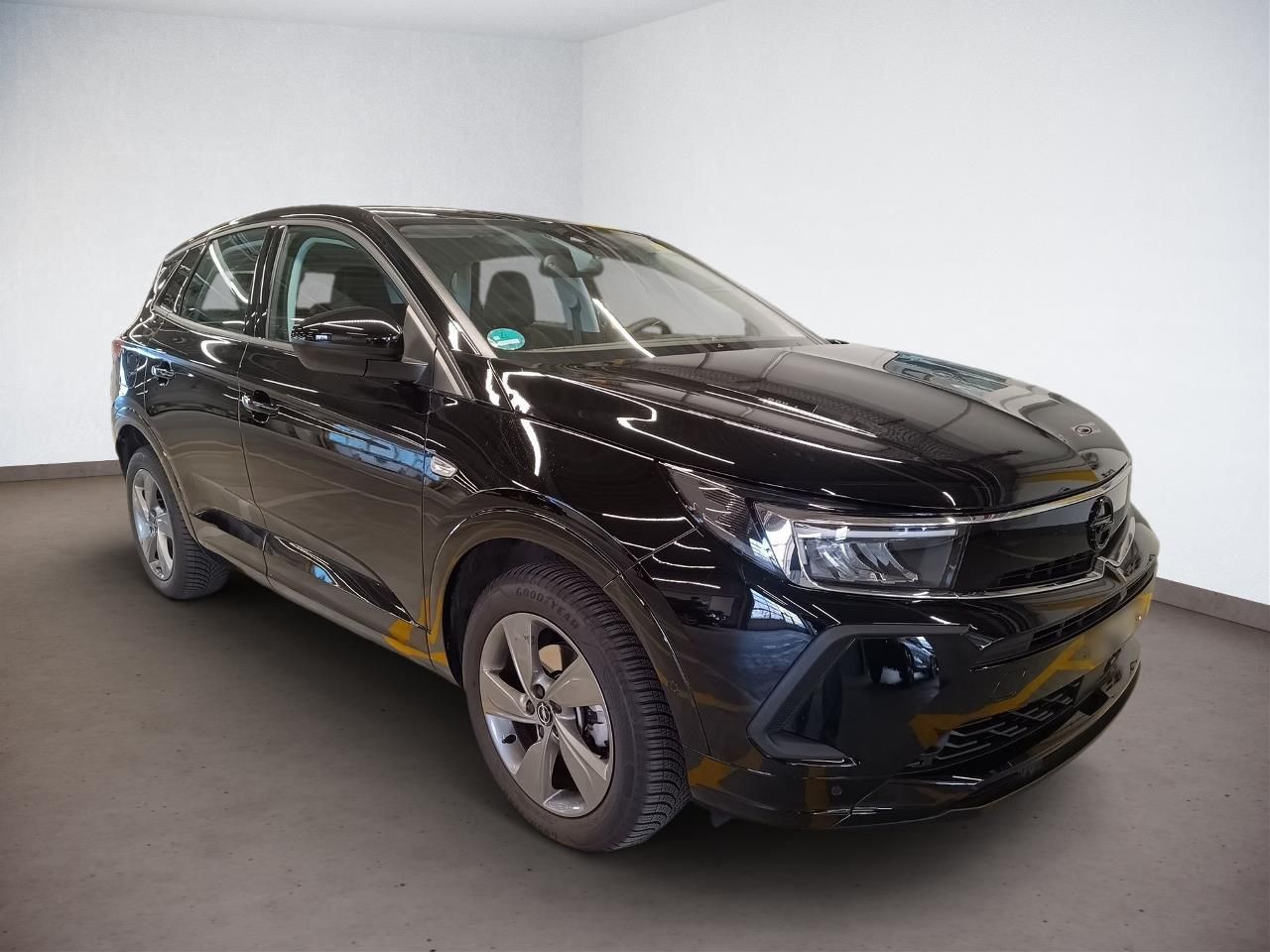Fahrzeugabbildung Opel Grandland 1.2 Turbo GS AT