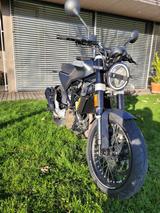 Husqvarna Svartpilen 125 - HUSQVARNA SVARTPILEN 125