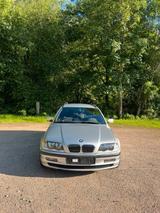 BMW 330d e46 Touring - BMW 330 aus 2000: 330d