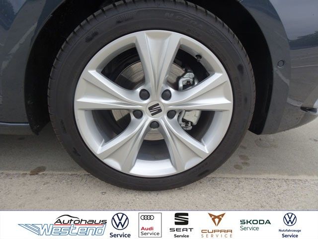 Fahrzeugabbildung SEAT Leon Sportstourer 1.5l eTSI FR 110kW DSG LED Nav