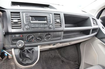 Volkswagen T6 Transporter - 12