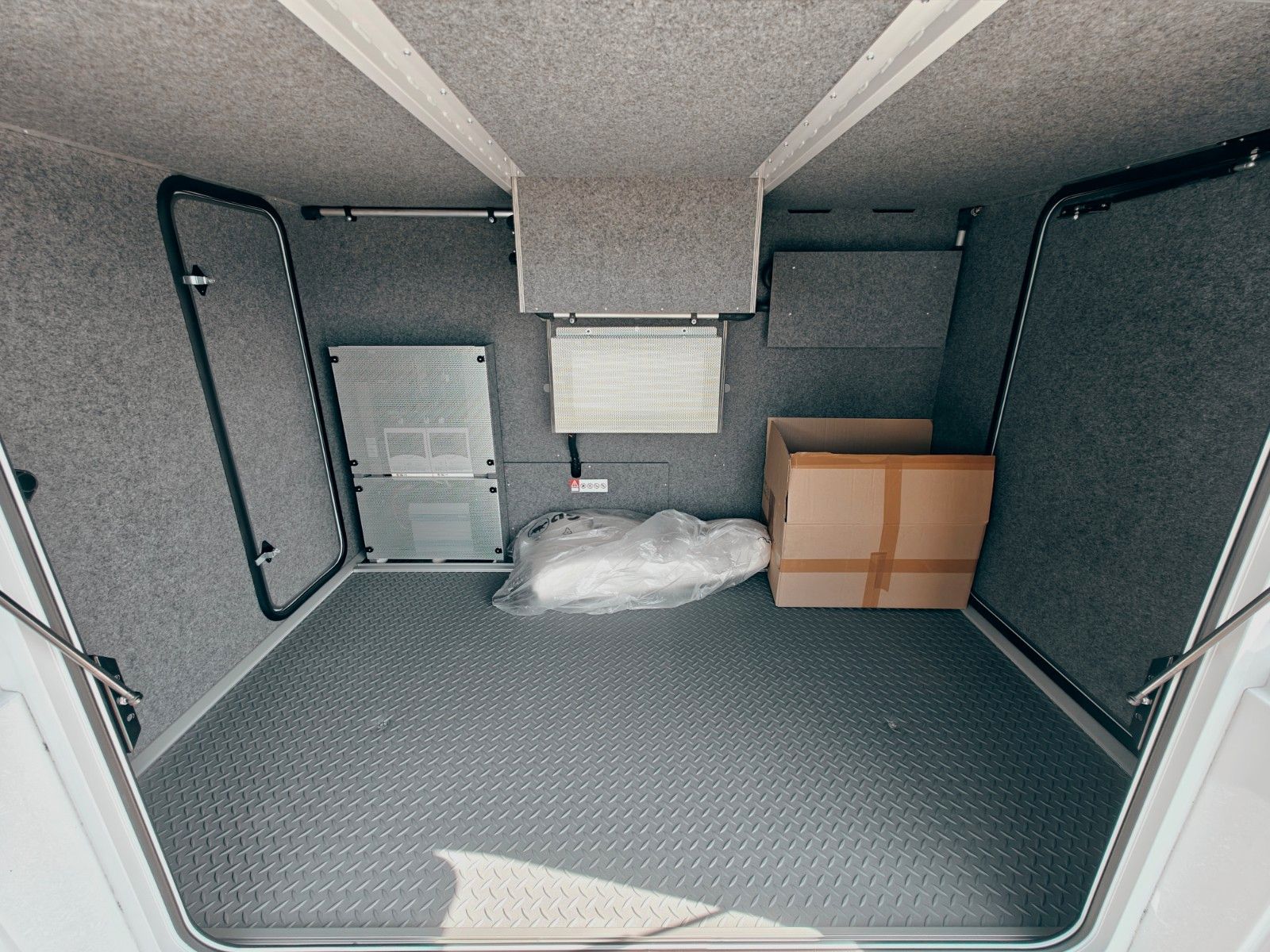 Fahrzeugabbildung Frankia TITAN I - 840 GD 5.5T - NEU! MODELL 2025 - SALE