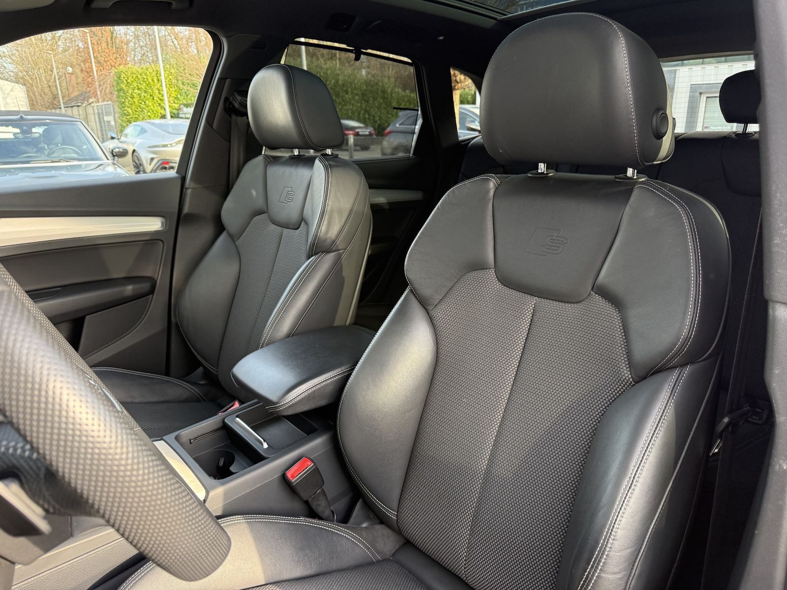 Fahrzeugabbildung Audi Q5 40 TDI qu. Sport S-LINE|NAVI|R-KAMERA|PANO