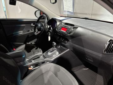 Fotografie 5 des Kia Sportage 2.0 CVVT 2WD Automatik Vision