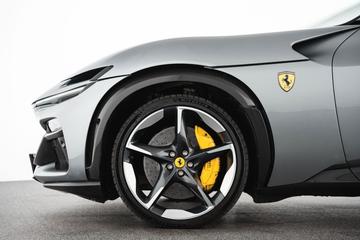 صورة 9 لـ 2023 Ferrari PUROSANGUE