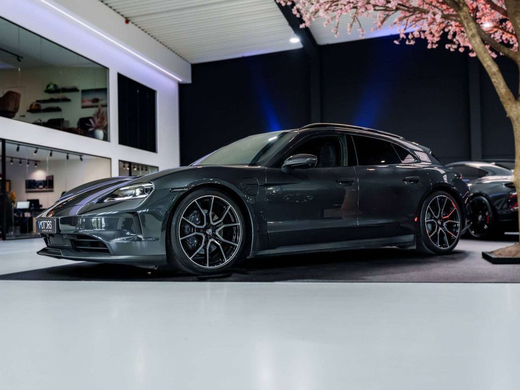 Porsche Taycan Sport Turismo 89kWh - Pano - 21" RS Spyde imagem 3