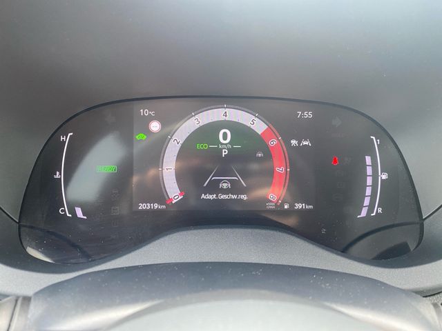 Yaris 1.5 Hybrid Style PDC SHZ KAMERA ACC LED