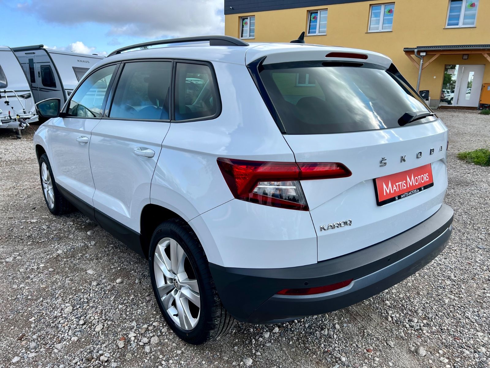 SKODA Karoq 1.5 TSI Style KLIMAAUT NAVI SHZ PDC CARPLA
