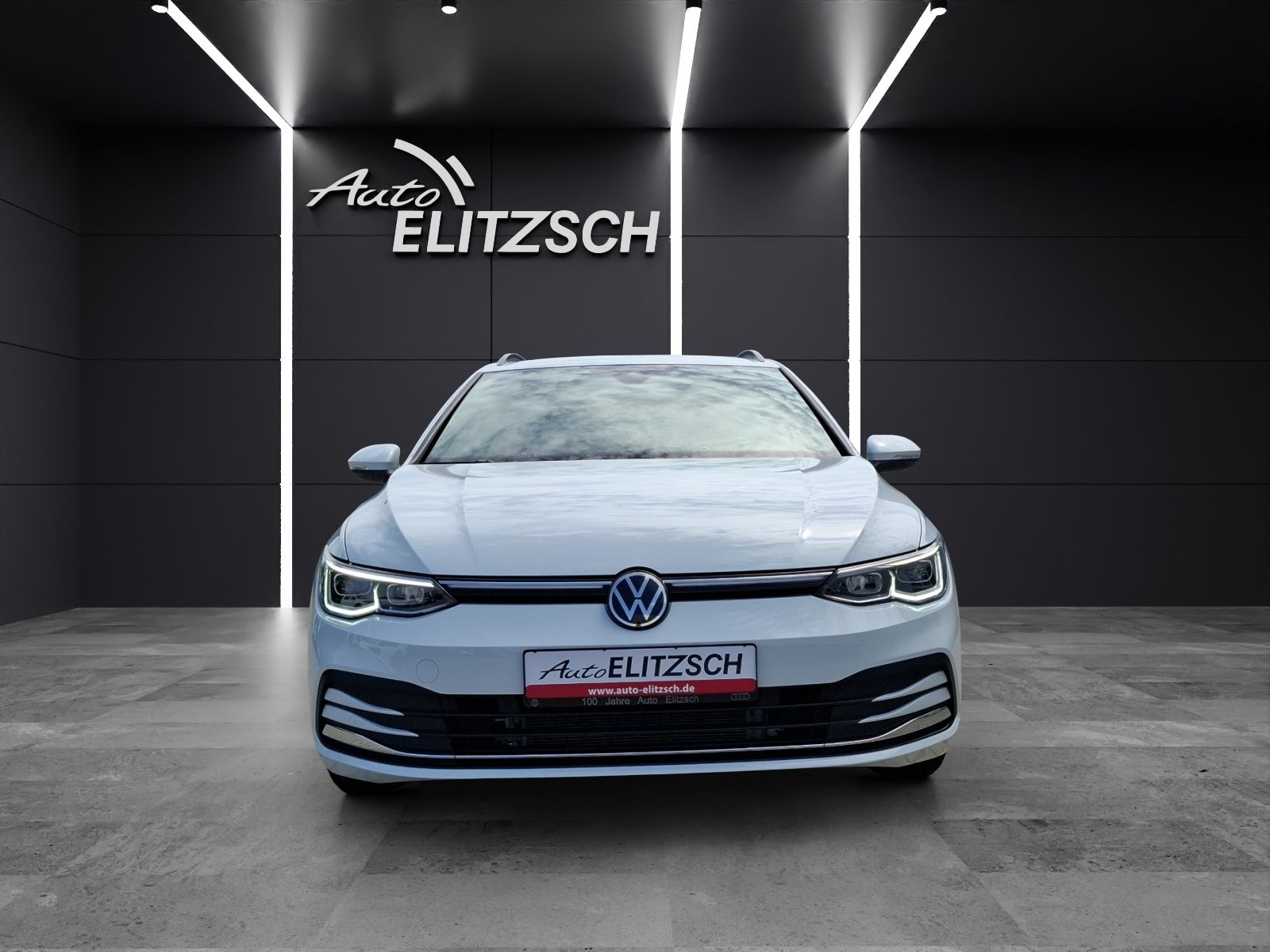 Fahrzeugabbildung Volkswagen Golf VIII Variant eTSI Stye DSG STH LED Navi AID