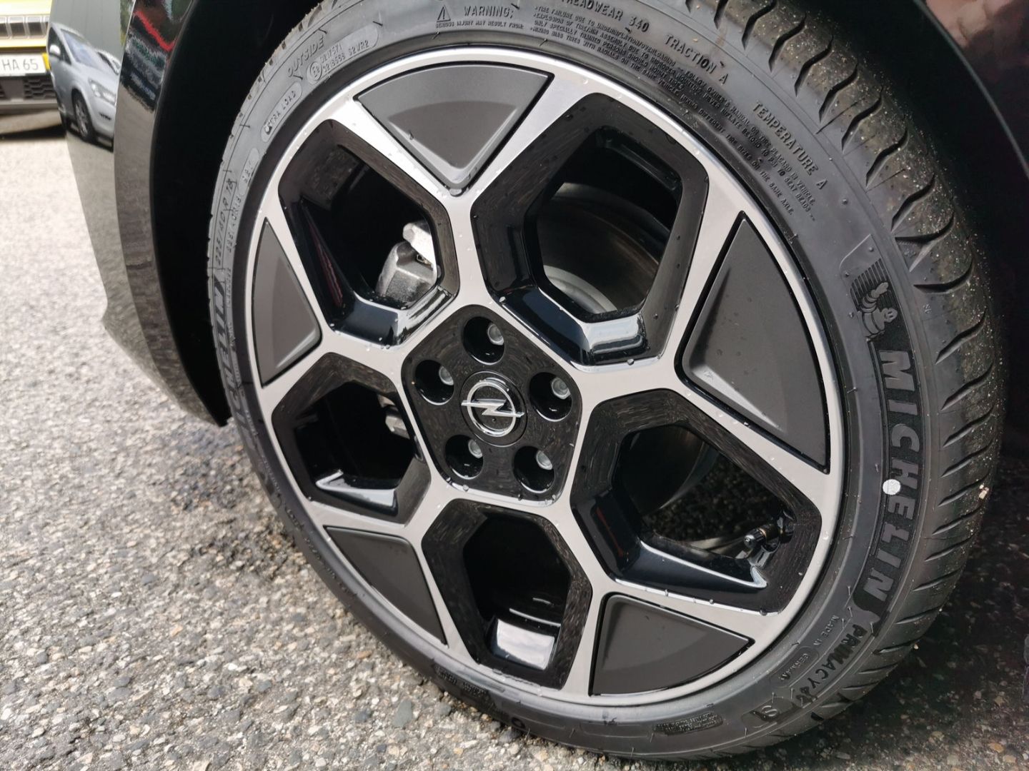 Fahrzeugabbildung Opel Astra Ultimate HUD Panorama Navi Memory Sitz SHZ