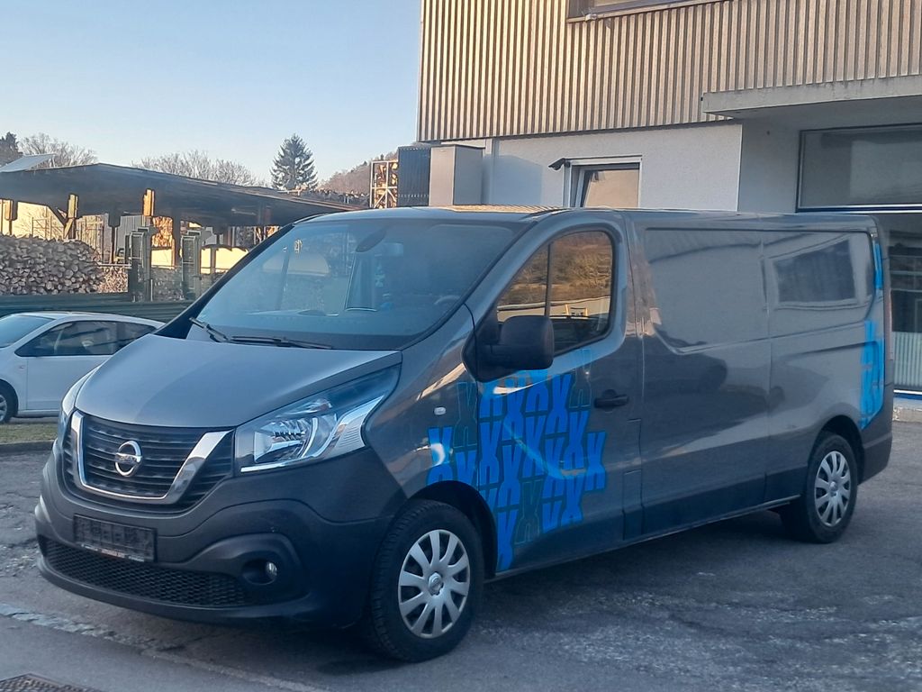 Image of Nissan NV300