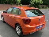 Volkswagen Polo VI Highline Automatik - Volkswagen Polo: Orange