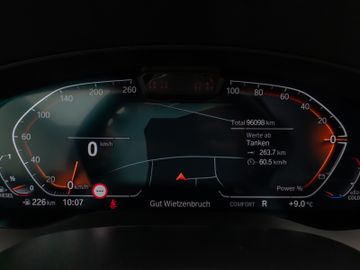 Fahrzeugabbildung BMW 530d Tour Luxury HUD ACC H/K AHK Komfortsitz 20"