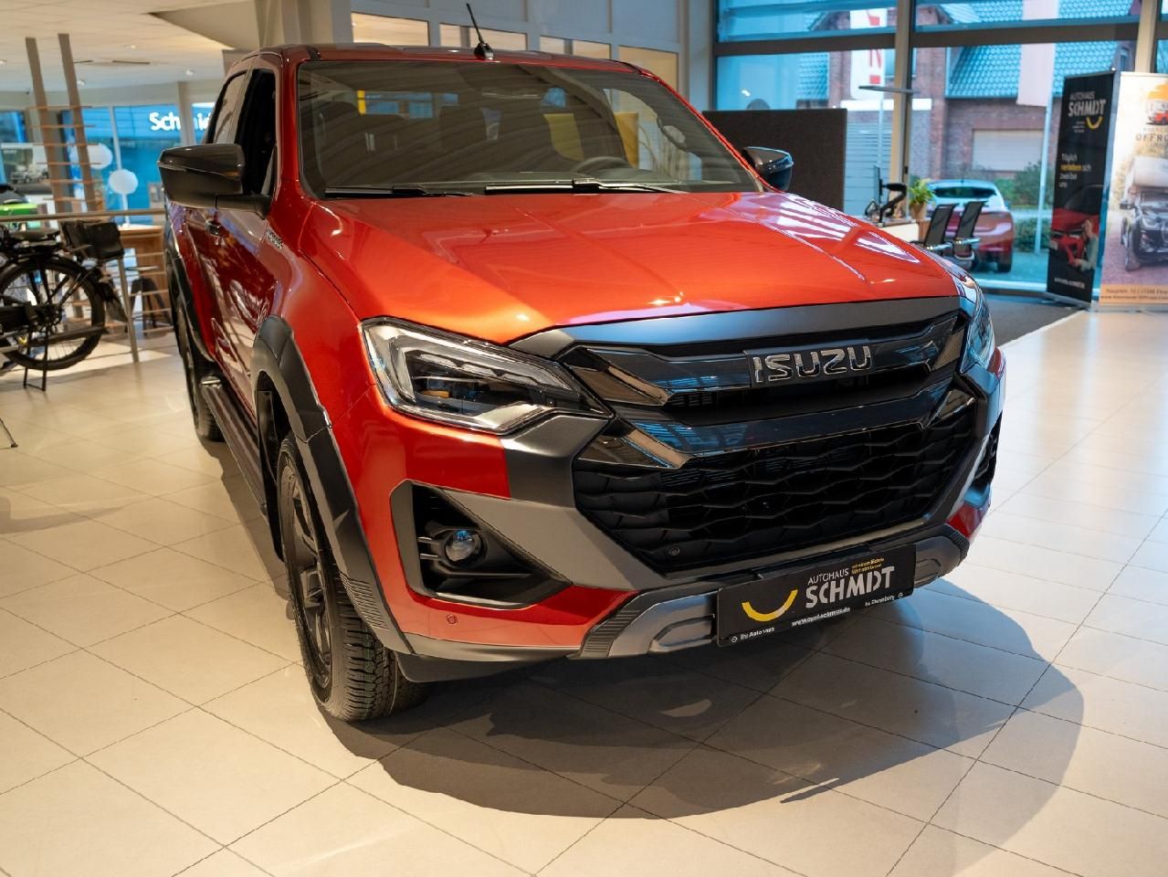 Fahrzeugabbildung Isuzu D-Max Double Cab 4WD V-CROSS - Neues Modell MJ24