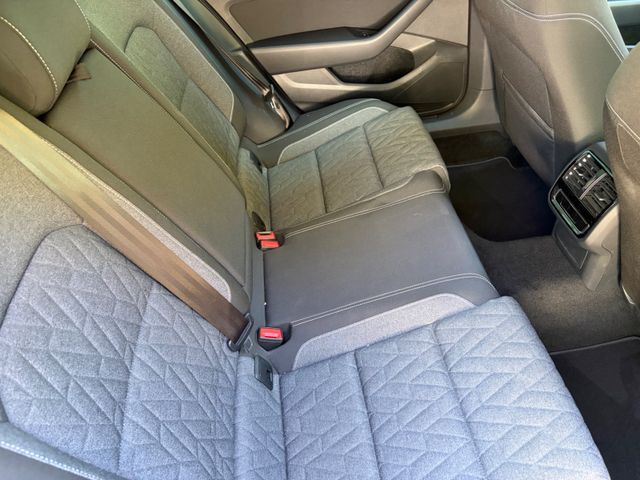 Fahrzeugabbildung Volkswagen Passat Var. GTE Hybrid+Aut.+Navi+1.Hand+CarPlay