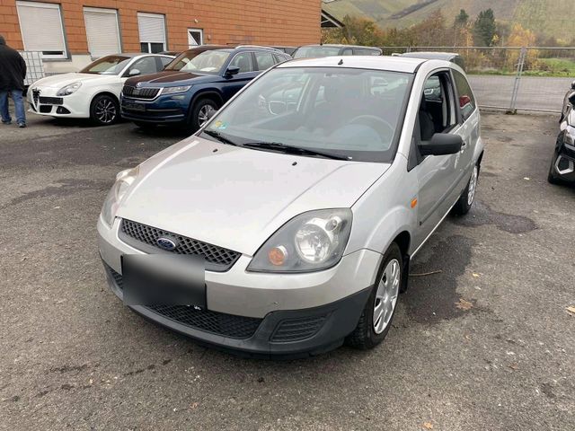 Ford Fiesta 1.3 benzin Tűv 10.2025