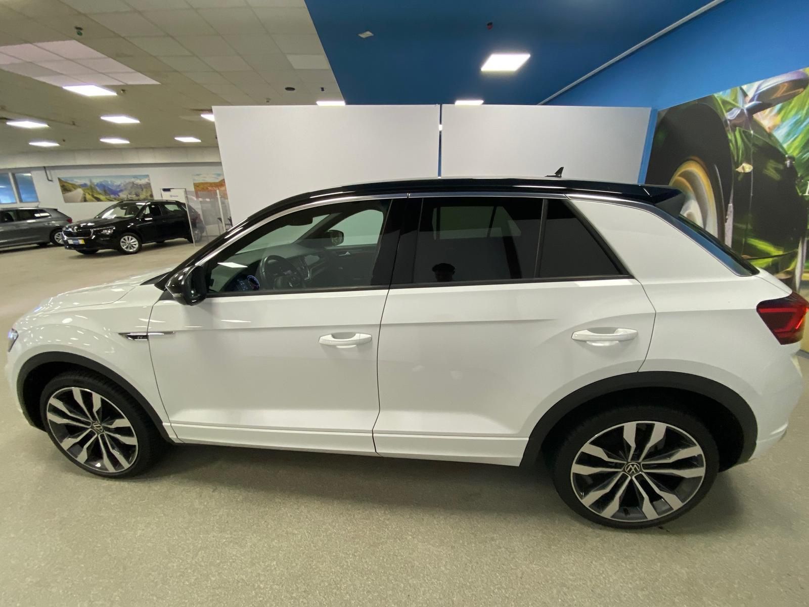 Fahrzeugabbildung Volkswagen T-Roc 1.5 16V TSI Sport R-Line+PDC+ALU+LED