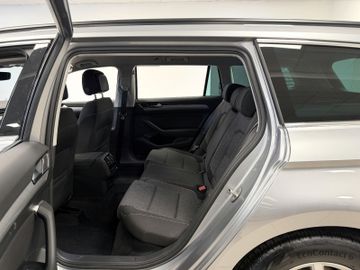 Volkswagen Passat Variant - 7