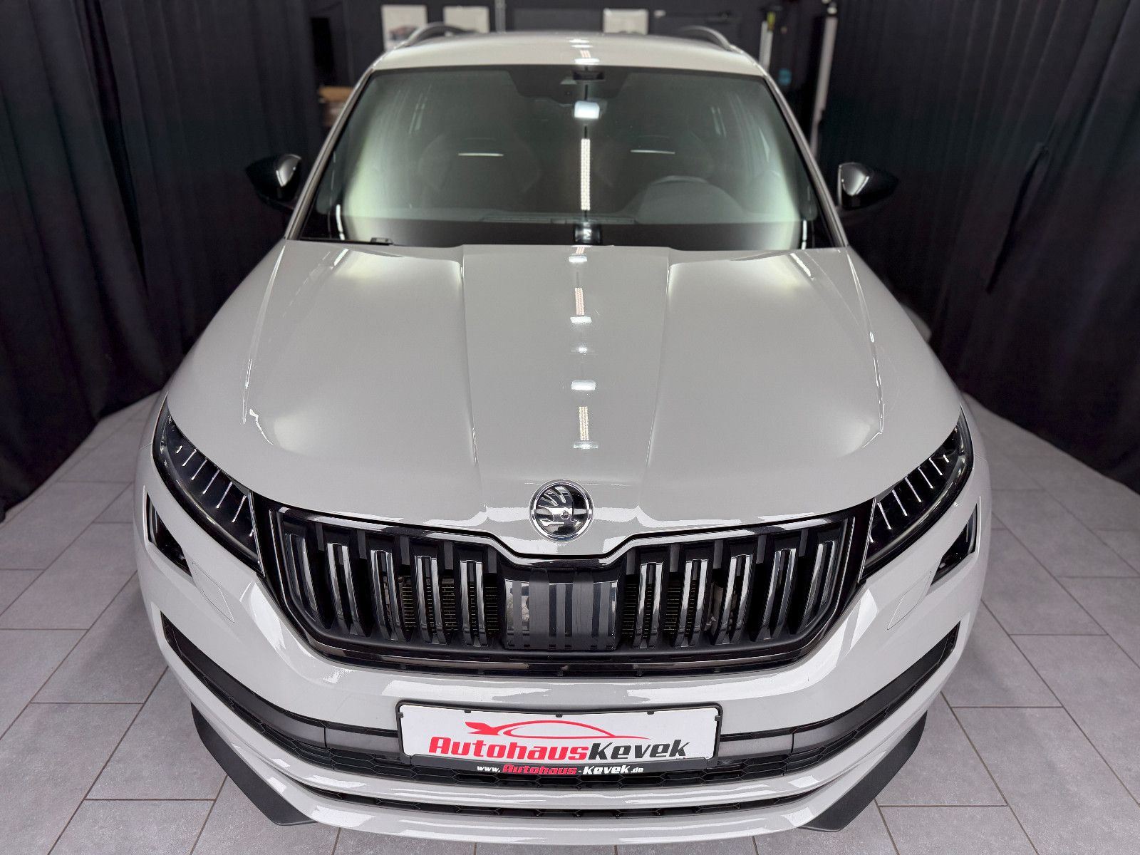 Fahrzeugabbildung SKODA Kodiaq Sportline 4x4 |7-SITZER|AHK|CANTON|NARDO