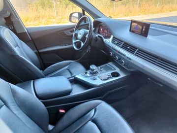 Audi Q7 - 10