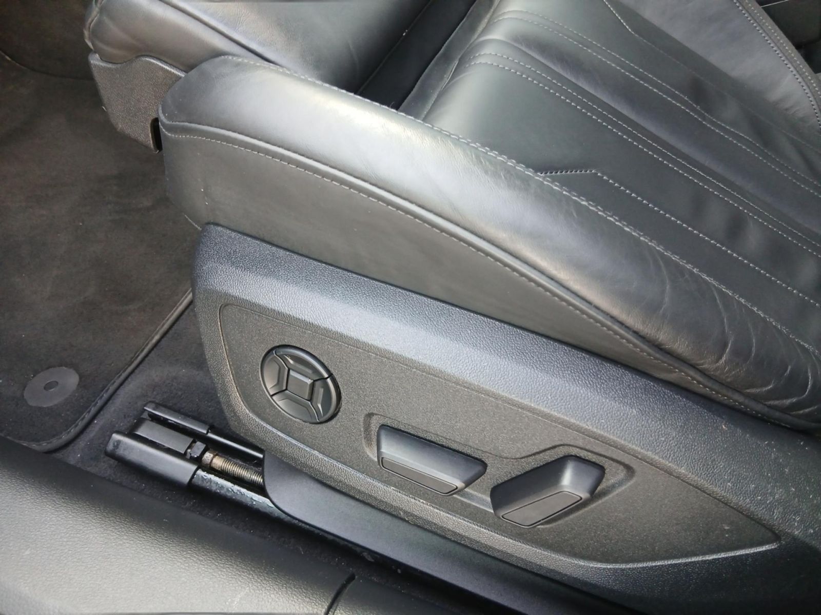 Audi A6 - Bild 13