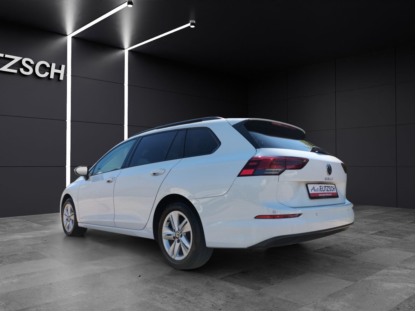 Fahrzeugabbildung Volkswagen Golf VIII Variant TDI Life LED Navi AID ACC PDC