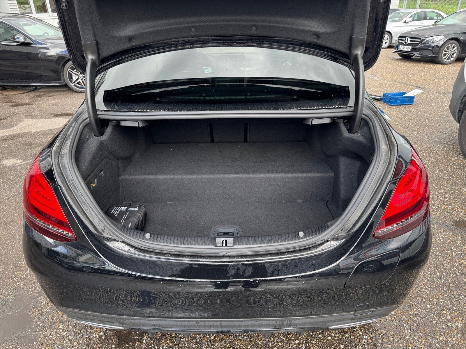 Fahrzeugabbildung Mercedes-Benz C 300 de AMG-Line*Kamera*LED*Comand*Volldigital*