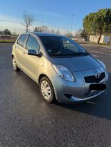 Toyota Yaris#Sehr gepflegt#Apple CarPlay - gebrauchte Toyota Yaris aus dem Jahr 2007