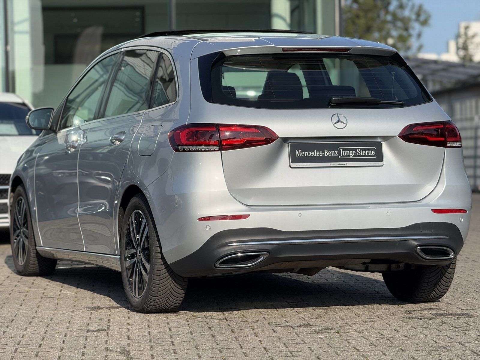 Fahrzeugabbildung Mercedes-Benz B 250 PROG.*360°KAM*PANO*LED*KAMERA*AMBIENTE*